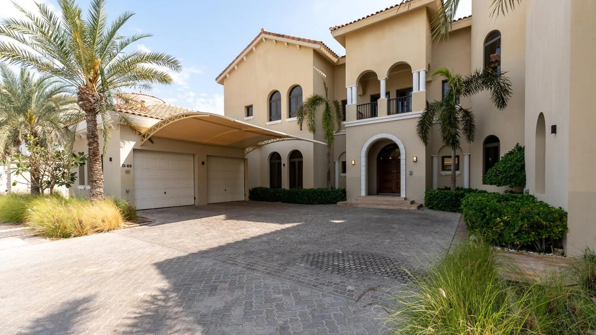 Frond D, Beachfront Villa, Palm Jumeirah - Mint Stay Homes Дубай ОАЭ