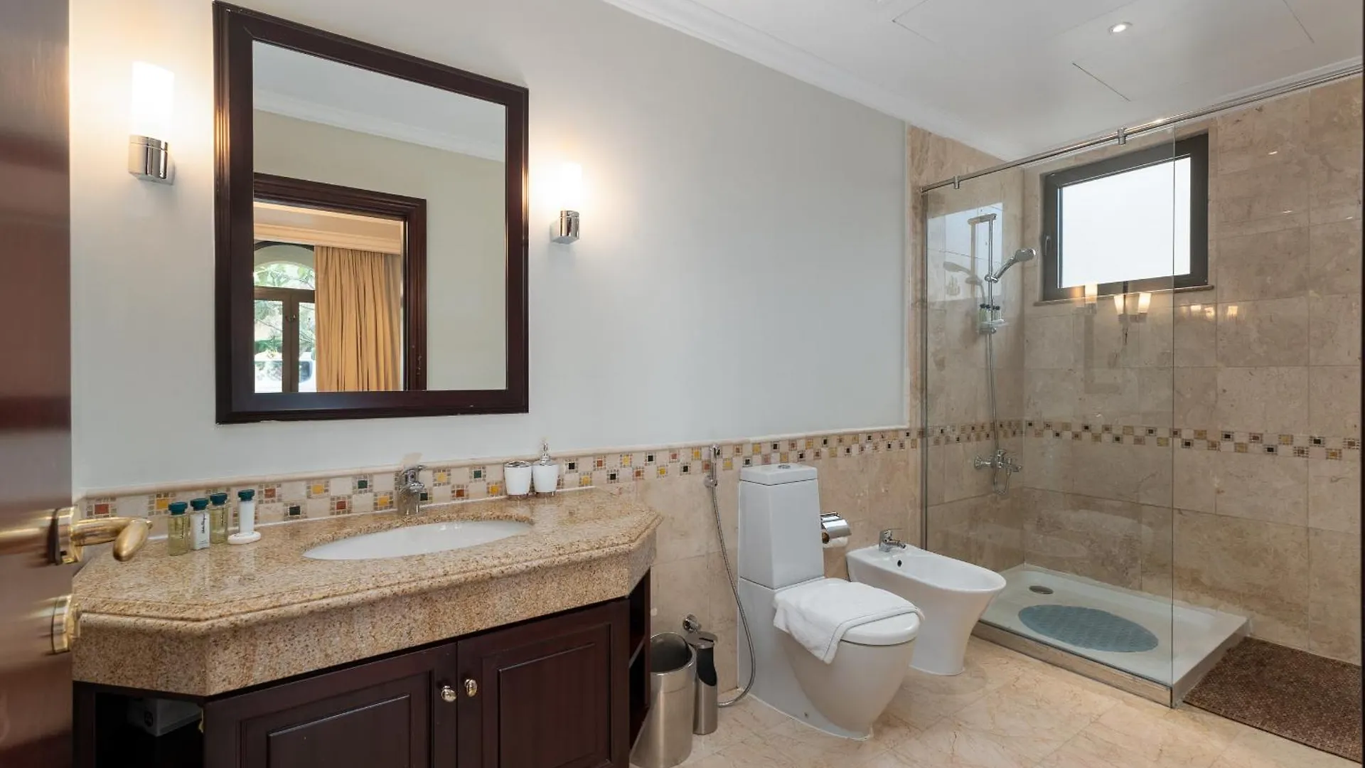 Frond D, Beachfront Villa, Palm Jumeirah - Mint Stay Homes Dubai