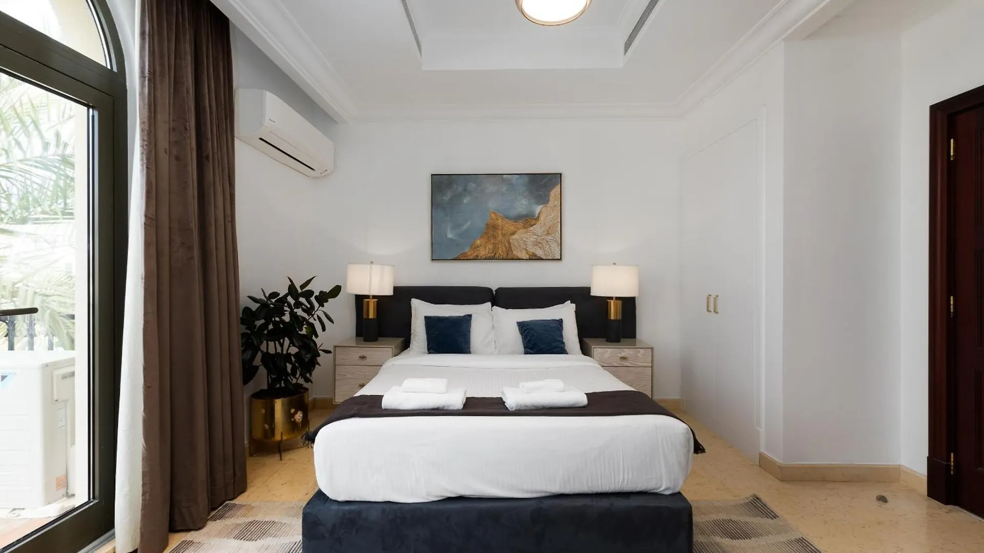 Frond D, Beachfront Villa, Palm Jumeirah - Mint Stay Homes Dubai 0*,